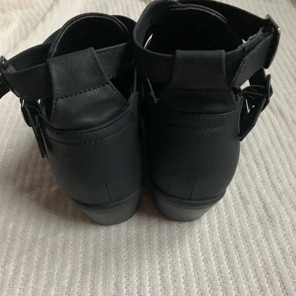 Black booties - Picture 3 of 4